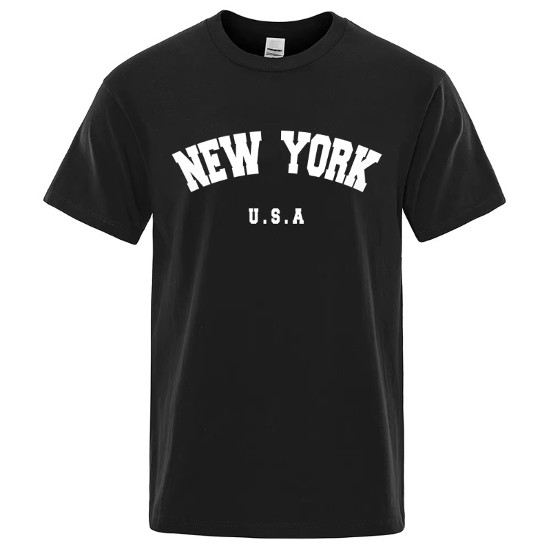 Street Style New York Fashion - Camisetas Estampadas de Rua de Nova