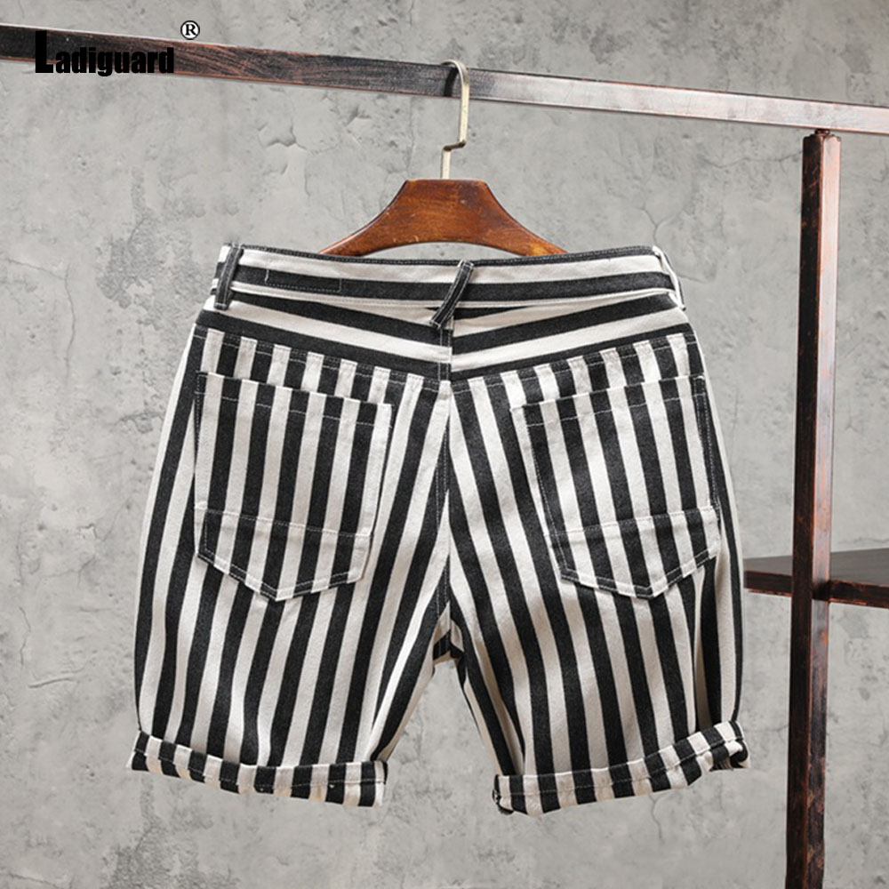 Novos Shorts Masculinos Estilo - Street Fashion Europe avaliação e preço