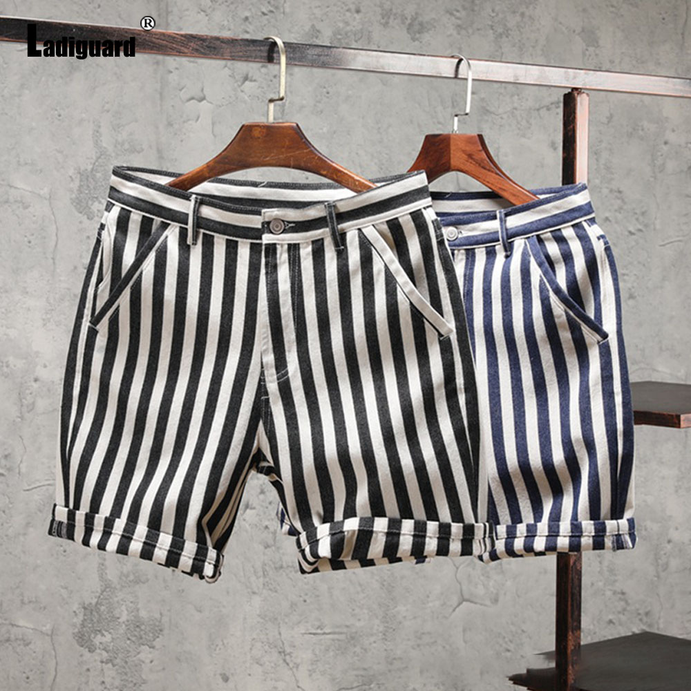 Novos Shorts Masculinos Estilo - Street Fashion Europe avaliação e preço